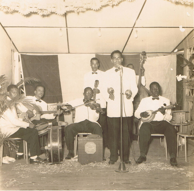 Loulou Boislaville et le Groupe Folklorique Martiniquais en 1950